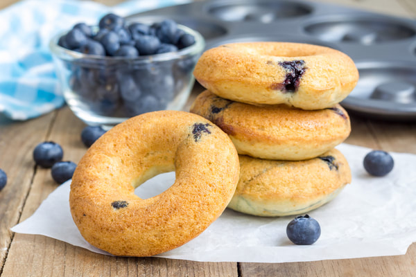 Healthy oat blueberry donut recipe lynnel bjorndal holistic nutritionist north vancouver